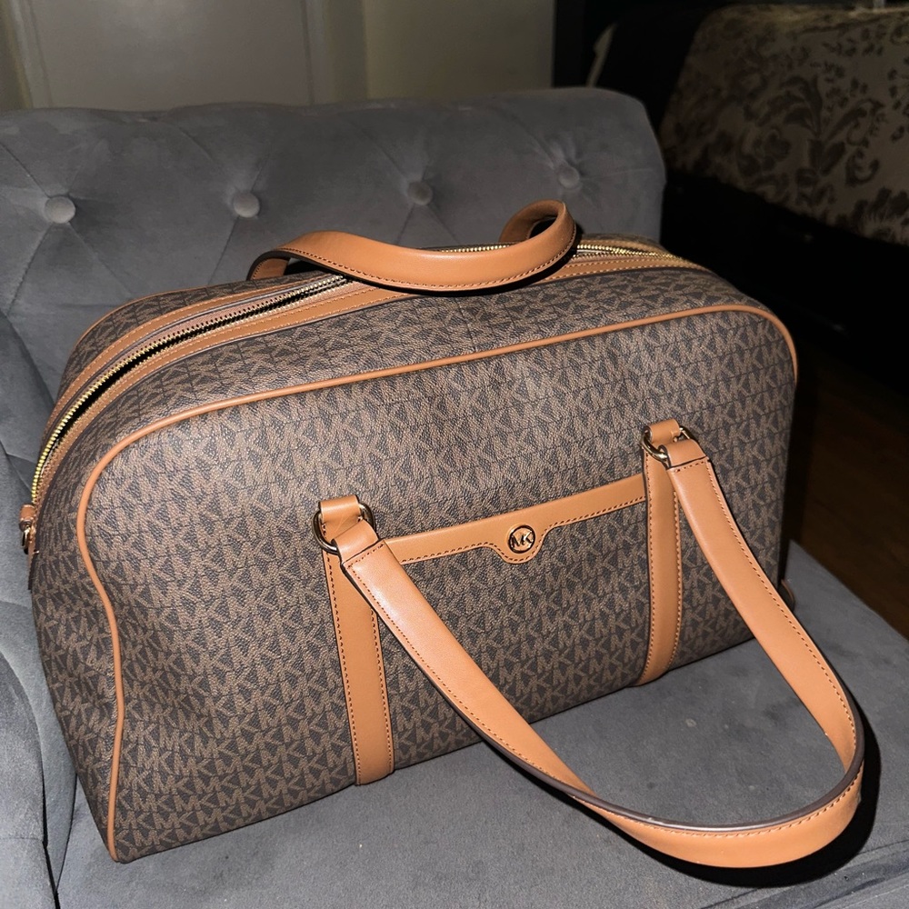 BRAND NEW! Michael Kors Travel bag